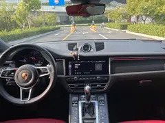 2021 Porsche Macan 2.0T — фото 9