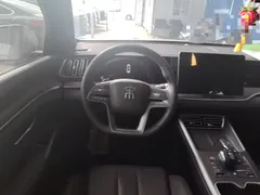 2025 BYD Song Pro 2nd Gen Smart Driving DM-i PHEV 75km Leading — фото 11