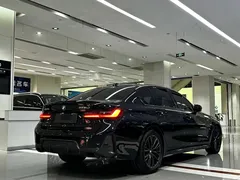 2023 BMW 3 Series 325Li M Sport Dark Night Package, чёрный — фото 5