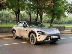 2025 Xiaomi YU7 RWD Long Range — фото 3