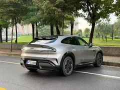 2025 Xiaomi YU7 RWD Long Range — фото 7