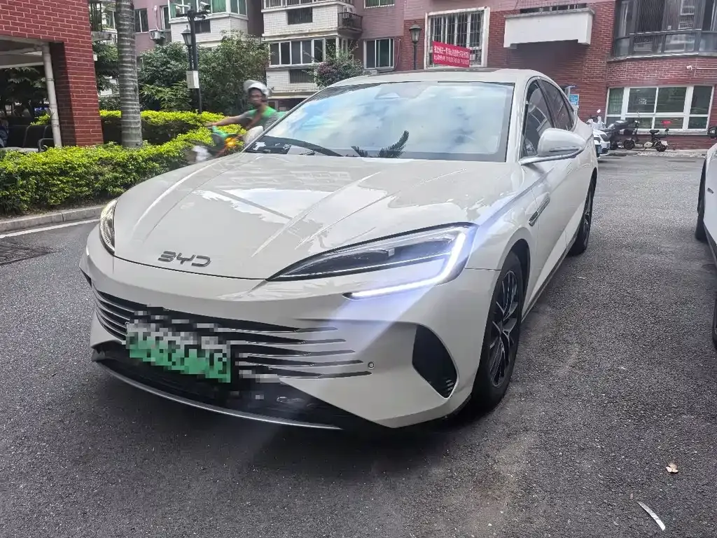 2024 BYD Seal PHEV 1.5L 121km Premium