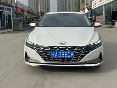 2022 Hyundai Elantra 240TGDi DCT LUX Premium, белый — фото 2