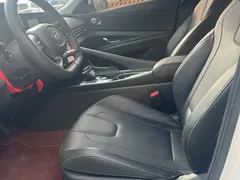 2022 Hyundai Elantra 240TGDi DCT LUX Premium, белый — фото 3