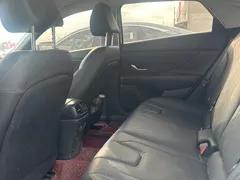 2022 Hyundai Elantra 240TGDi DCT LUX Premium, белый — фото 4