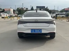 2022 Hyundai Elantra 240TGDi DCT LUX Premium, белый — фото 9