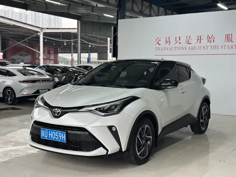 2022 Toyota C-HR 2.0L Leading