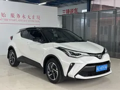 2022 Toyota C-HR 2.0L Leading, белый — фото 3
