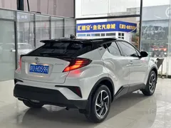 2022 Toyota C-HR 2.0L Leading, белый — фото 13