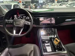 2023 Audi Q8 55 TFSI Luxury Sport, чёрный — фото 6