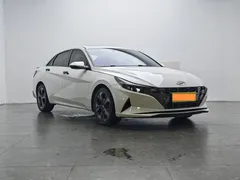 2021 Hyundai Elantra 240TGDi DCT LUX Premium, белый — фото 2