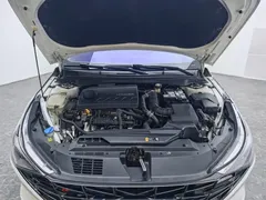 2021 Hyundai Elantra 240TGDi DCT LUX Premium, белый — фото 12