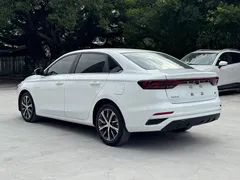 2023 Geely Emgrand 4th Gen Champion 1.5L CVT Flagship, белый — фото 7
