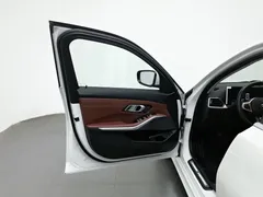 2023 BMW 3 Series 325Li M Sport Package, белый — фото 8