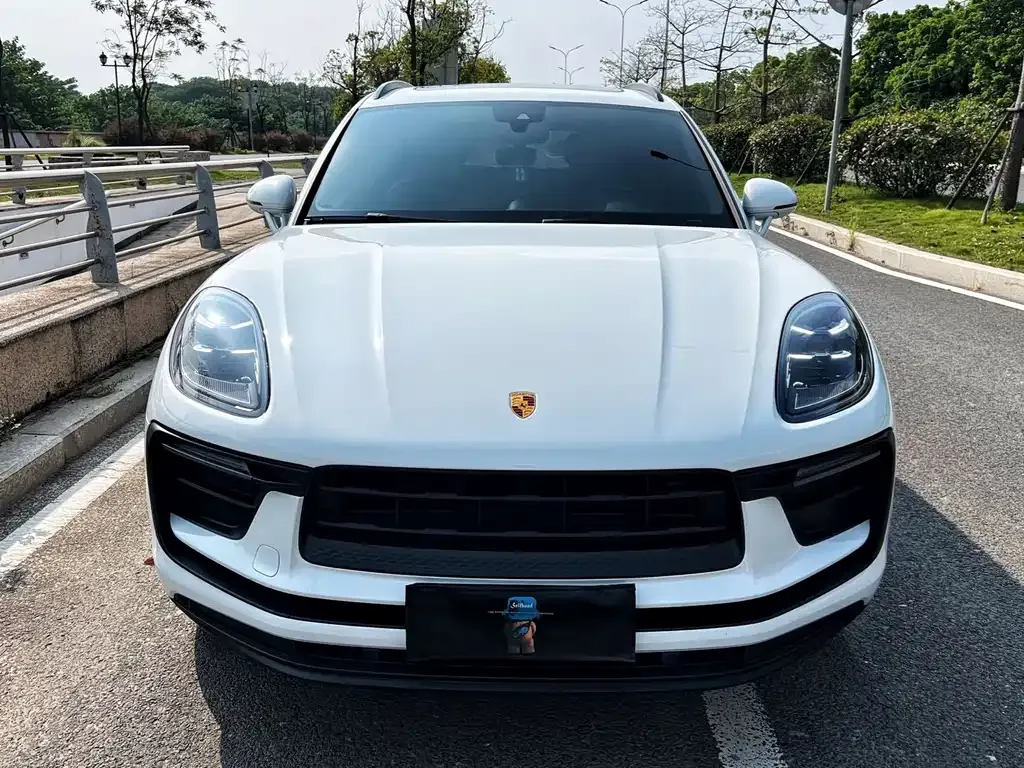 2023 Porsche Macan 2.0T