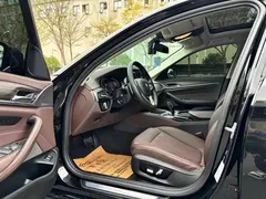 2022 BMW 5 Series 530Li Leading Luxury Package, чёрный — фото 7