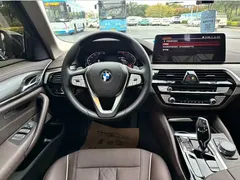 2022 BMW 5 Series 530Li Leading Luxury Package, чёрный — фото 10