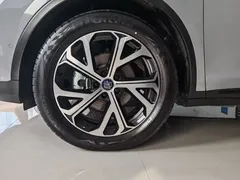 2025 BYD Tang DM-i PHEV 115km Flagship — фото 9