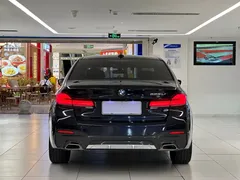 2021 BMW 5 Series 525Li M Sport Package, чёрный — фото 6