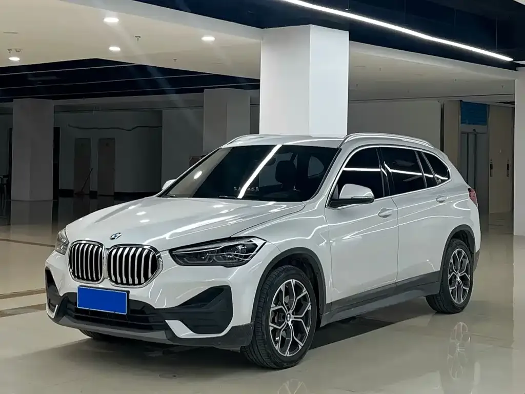 2022 BMW X1