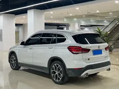 2022 BMW X1, белый — фото 4