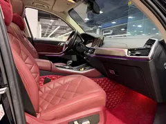 2022 BMW X5 30Li Premium M Sport Package, чёрный — фото 10
