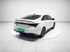 2021 Hyundai Elantra 240TGDi DCT LUX Premium, белый — фото 4