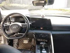 2021 Hyundai Elantra 240TGDi DCT LUX Premium, белый — фото 5