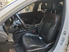 2021 Hyundai Elantra 240TGDi DCT LUX Premium, белый — фото 11