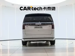 2024 Zeekr 009 6-Seat Executive 4WD 108kWh, белый — фото 2