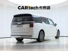 2024 Zeekr 009 6-Seat Executive 4WD 108kWh, белый — фото 6