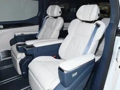 2024 Zeekr 009 6-Seat Executive 4WD 108kWh, белый — фото 17