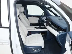 2024 Zeekr 009 6-Seat Executive 4WD 108kWh, белый — фото 20