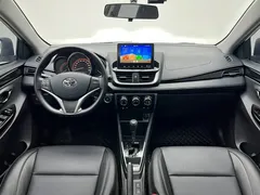2022 Toyota Yaris L Zhixuan X 1.5L CVT Premium, белый — фото 13