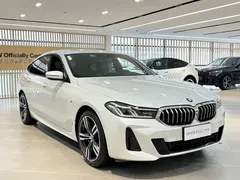 2021 BMW 6 Series GT 630i M Sport Package, чёрный — фото 2