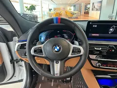 2021 BMW 6 Series GT 630i M Sport Package, чёрный — фото 17