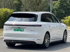 2026 Aito M7 EV Max 4WD 5-Seat, белый — фото 23