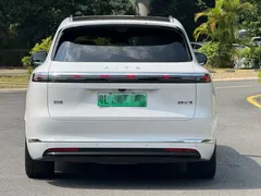 2026 Aito M7 EV Max 4WD 5-Seat, белый — фото 24