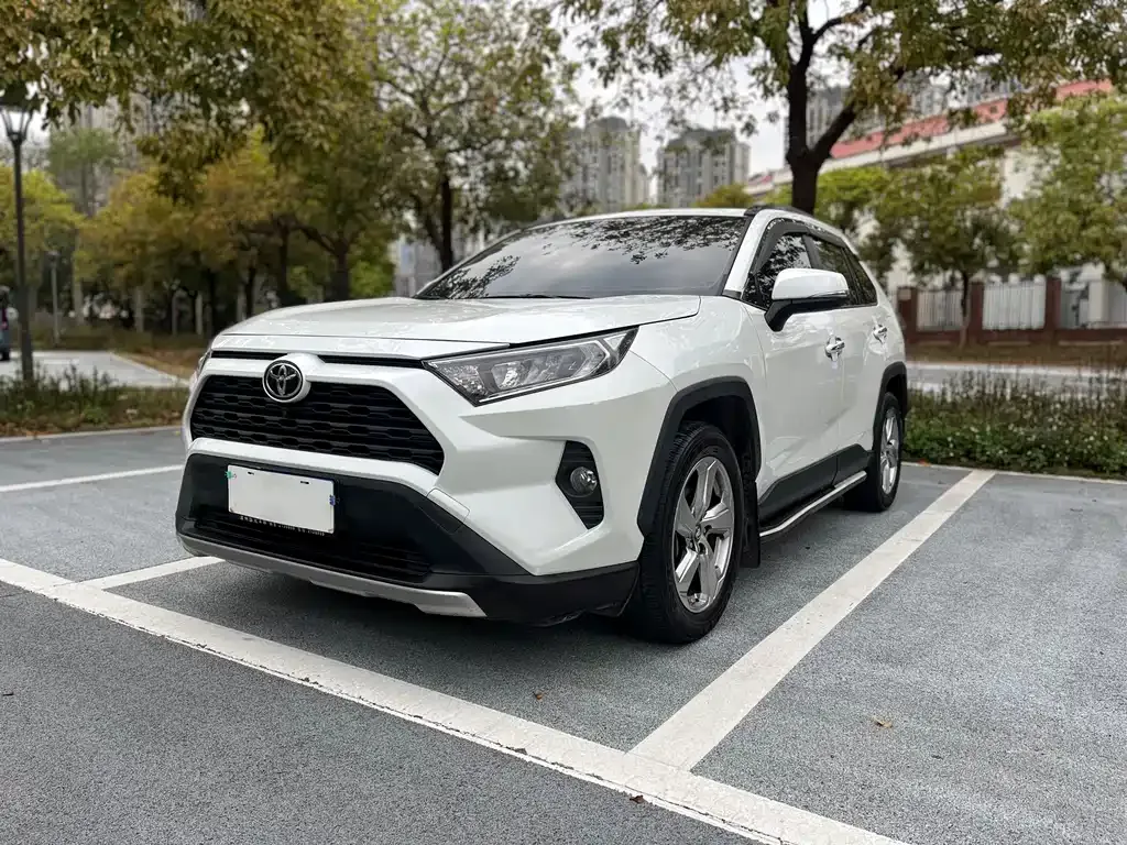 2021 Toyota RAV4 2.0L CVT 2WD Fashion