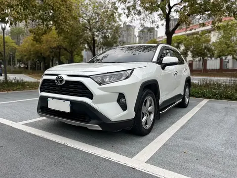 2021 Toyota RAV4 2.0L CVT 2WD Fashion