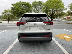 2021 Toyota RAV4 2.0L CVT 2WD Fashion, белый — фото 13
