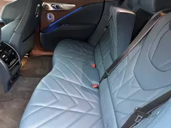2023 BMW XM Base, зелёный — фото 9