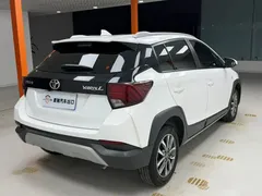 2022 Toyota Yaris L Zhixuan X 1.5L CVT Luxury Plus, белый — фото 6