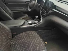 2021 Toyota Camry 2.5G Luxury, чёрный — фото 5