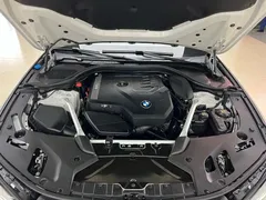 2022 BMW 5 Series 530Li Premium M Sport Package, белый — фото 26