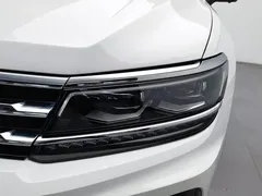 2021 Volkswagen Tiguan L 380TSI AT 4WD R-Line 7-seat, белый — фото 6