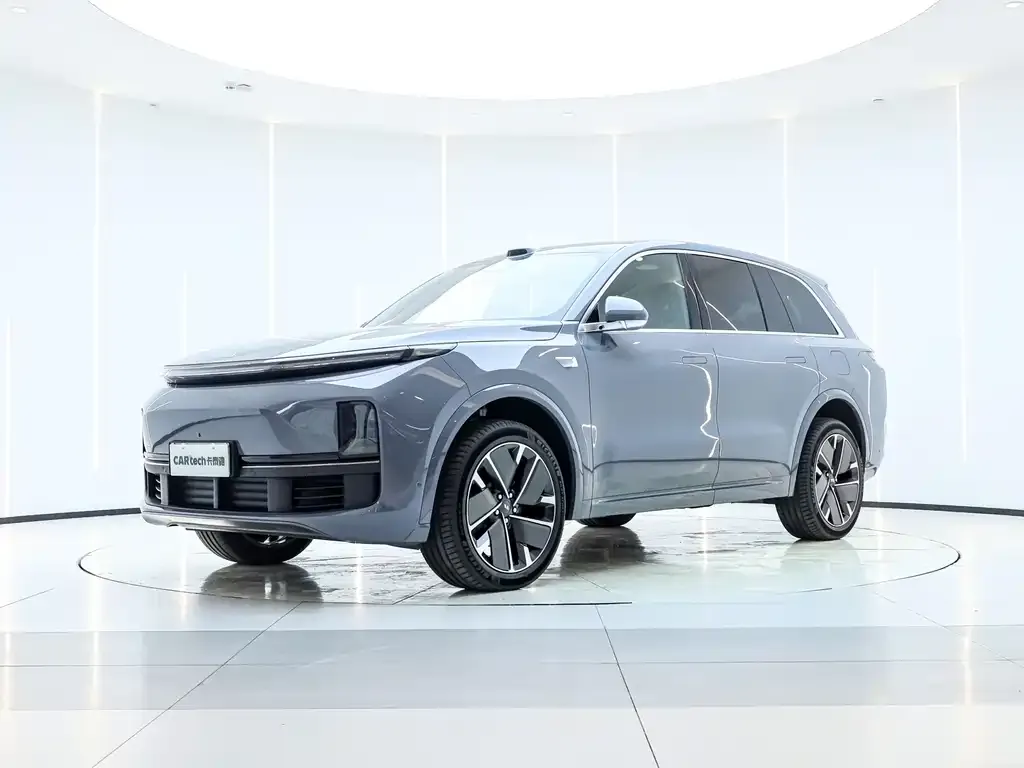 2025 Li Auto L8