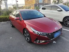 2021 Hyundai Elantra 1.5L CVT LUX Premium — фото 4
