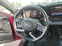 2021 Hyundai Elantra 1.5L CVT LUX Premium — фото 11