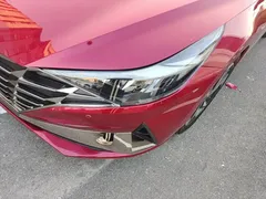 2021 Hyundai Elantra 1.5L CVT LUX Premium — фото 24